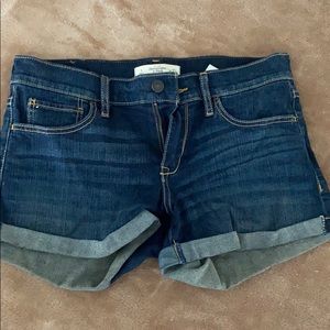 New (took off tags) Abercrombie shorts size 4/27W